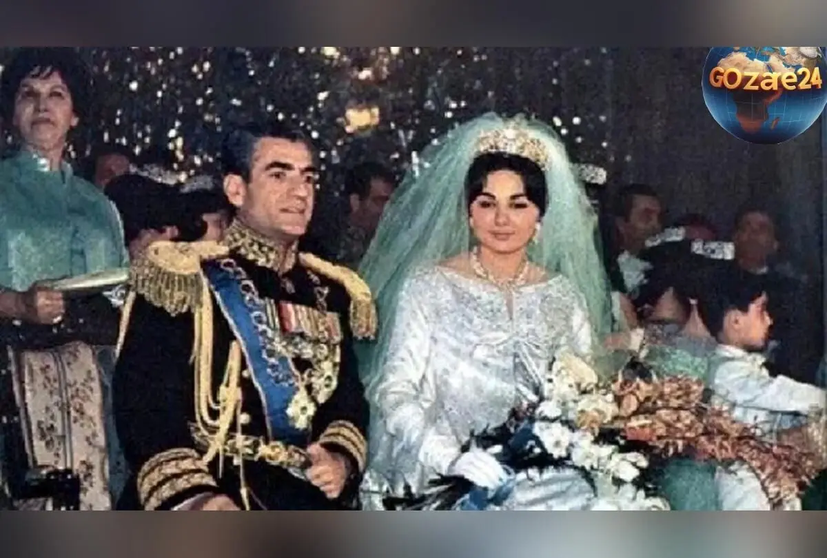 تصویر نادر از سفر در زمان: شاه پهلوی با لباس نظامی و گل در استقبال فرح دیبا در سال ۱۳۵۱ در فرودگاه مهرآباد
