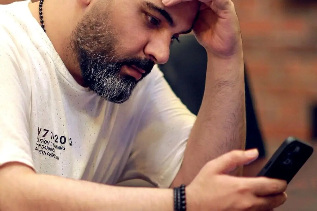 ماشین لوکس و هوشمند احسان علیخانی؛ رازهای جذاب خودرو و زندگی مجری محبوب جوکر 2
