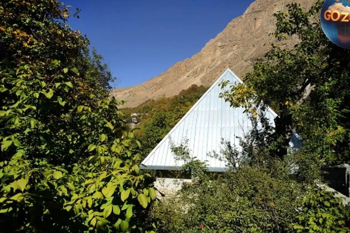 منحصربهفردترین ویلای سنتی گیلانی در لاریجان برنده جایزه معماری سال ۱۴۰۳ | طراحی مدرن در دل کوه و جنگل