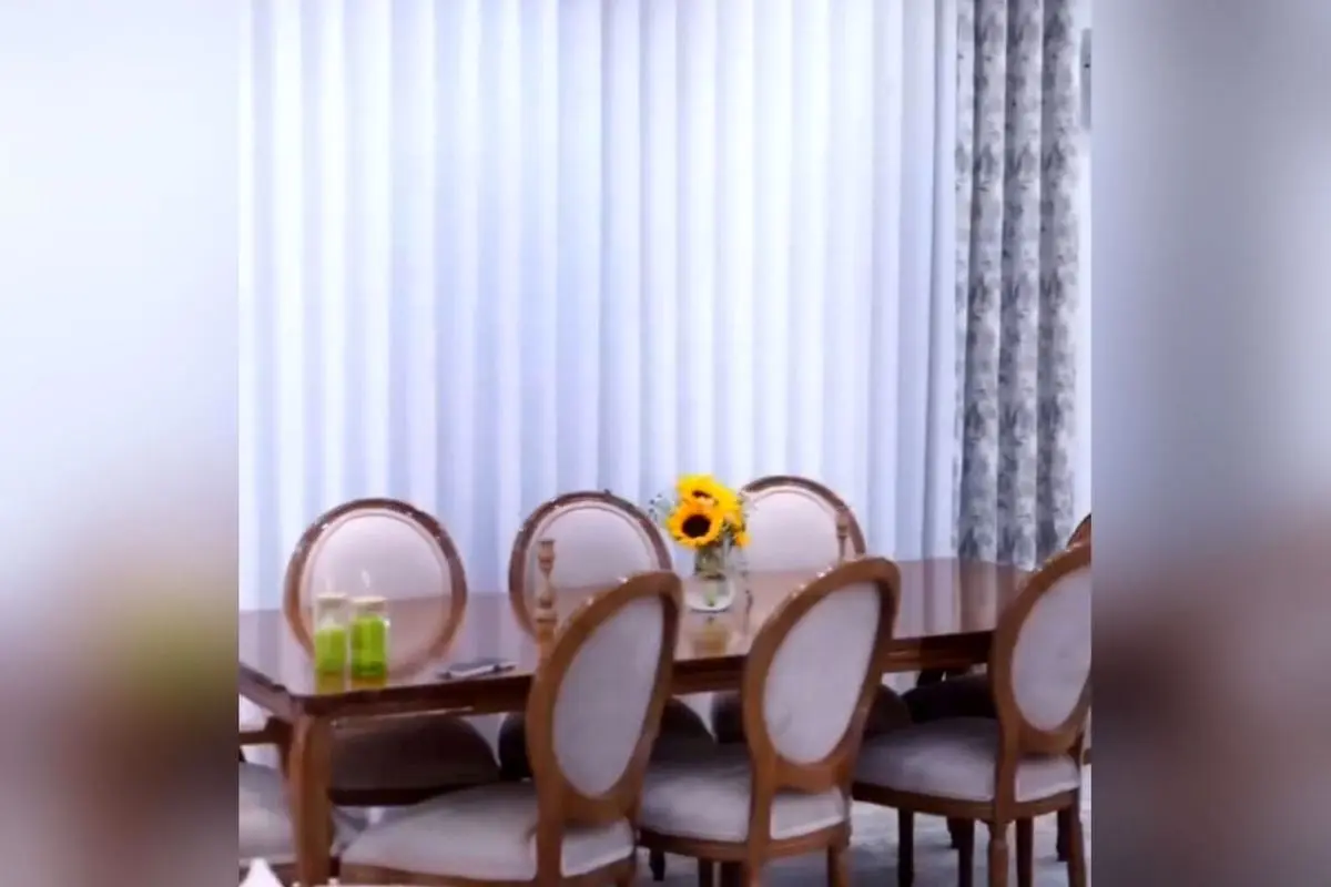 تصویر جالب خانم لادن و آقای سیدعلی در کنار تلویزیون؛ مکان غیرمنتظره آب‌سردکن در خانه و نکات مهم برای قرار دادن آن