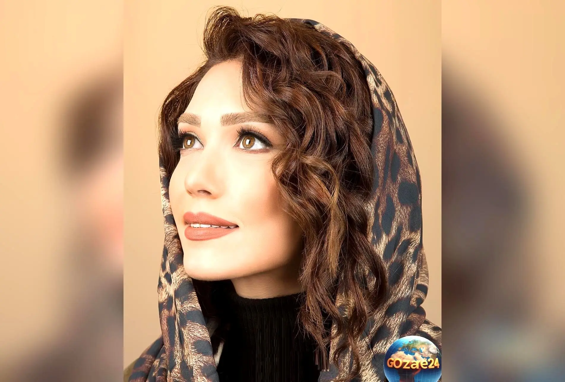 استایل خیابانی و شیک شهرزاد کمال‌زاده مقابل خانه ویلایی با معماری بی‌نظیر و پیام عمیق در اینستاگرام