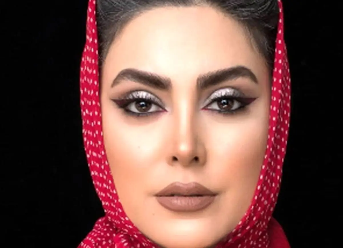 استایل بی‌نظیر نیلوفر شهیدی در کنار دریا برای تبریک تولد دختر ناشناس + عکس