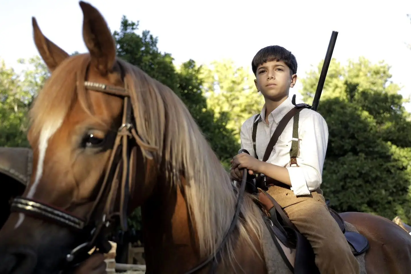 مشاهده قسمت ششم سریال سووشون با بازی خسرو و سحر در نماوا، اقتباسی از رمان ماندگار سیمین دانشور به کارگردانی نرگس آبیار