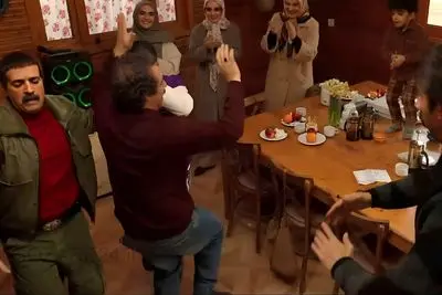 رقص مازنی اهالی پایتخت از نقی تا بهروز و رحمت و ارسطو و بهتاش| پایتخت ۷ و سکانس بامزه رقص گروهی