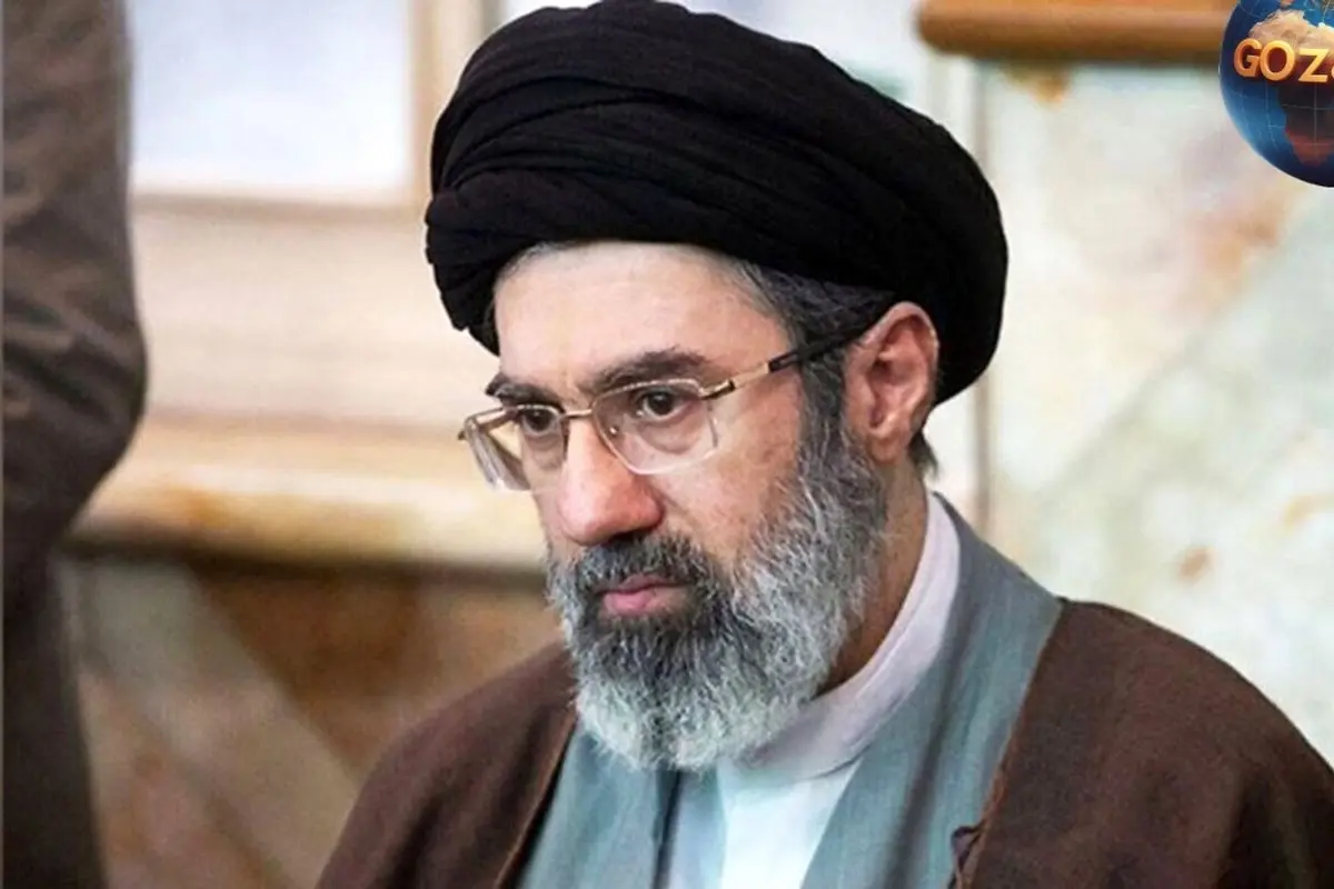 عکس نادر از آقای سید مجتبی خامنهای در نوجوانی با لباس بسیج در جبهههای دفاع مقدس