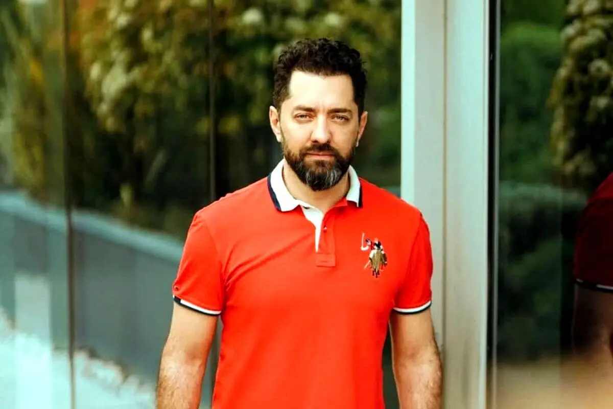 تصویر دیدنی و جذاب بهرام رادان در یک عکس هنری آفتابی؛ ستاره سینما در اوج جذابیت و استایل