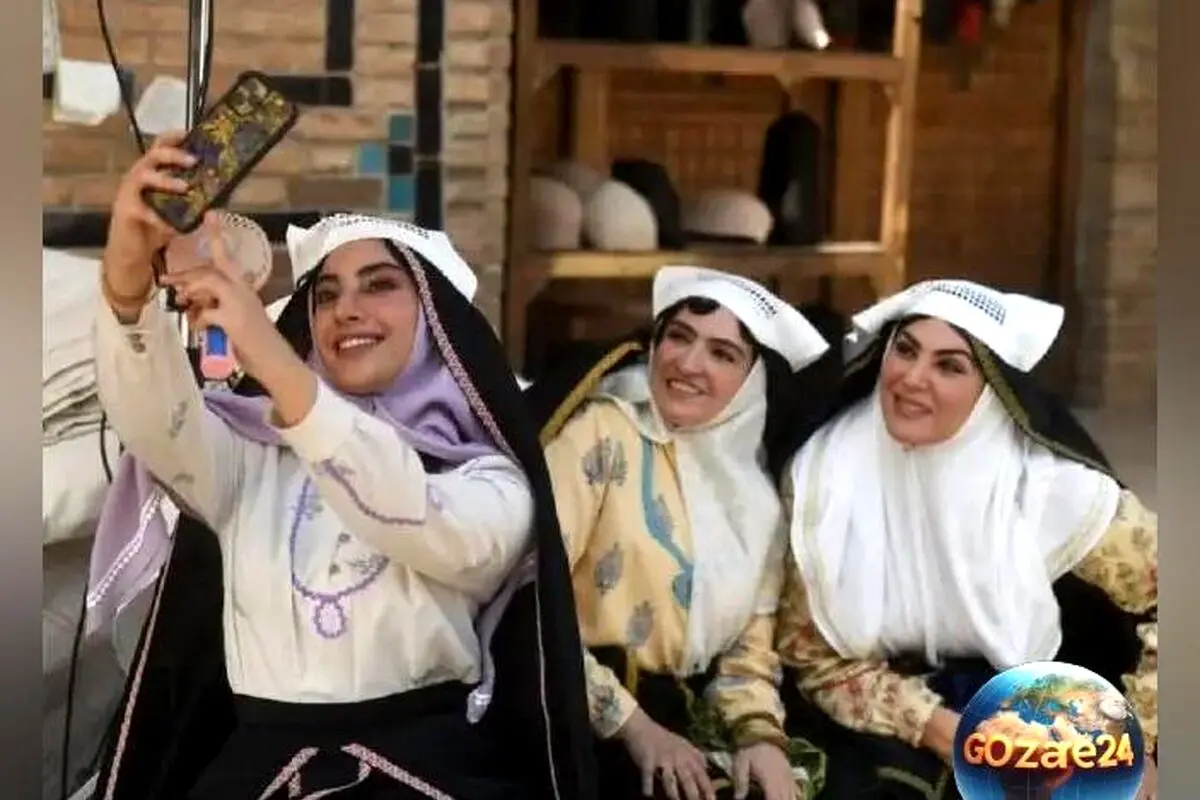 تلاش بی‌وقفه نرگس آبیار و تیم «بامداد خمار» در پشت صحنه لوکیشن عمارت بصیرالملک و دکان نجاری رحیم + فیلم و جزئیات ساخت سریال