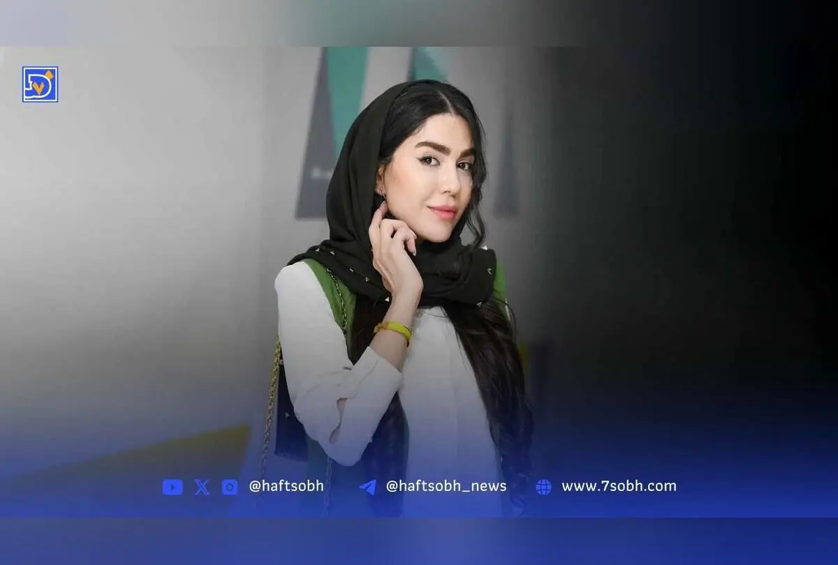 عکس جذاب آزاده زارعی در کنار برج ساعت بیگ‌بن لندن در روز ولنتاین