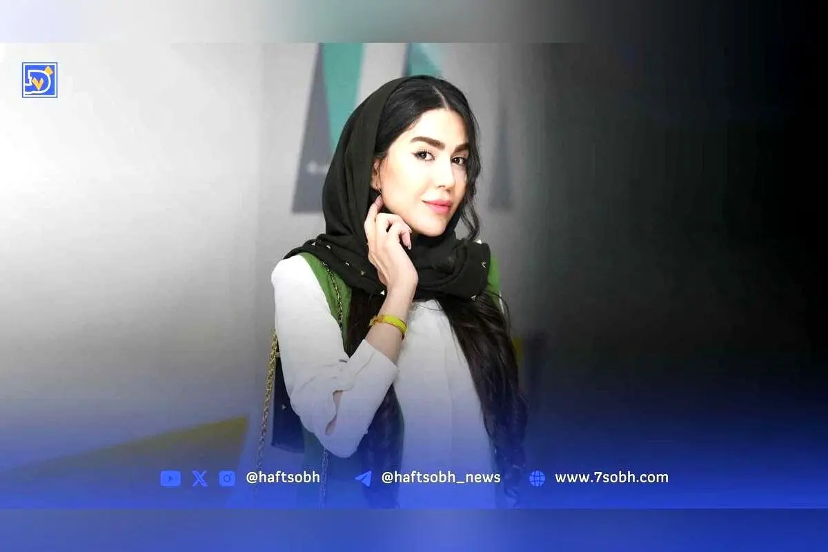 عکس جذاب آزاده زارعی در کنار برج ساعت بیگ‌بن لندن در روز ولنتاین