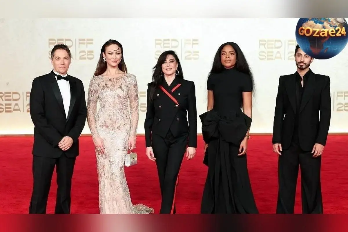 درخشش ستارگان هالیوود در شب فرش قرمز جشنواره فیلم «دریای سرخ» عربستان؛ استایل و تیپ بازیگران خارجی در مسیر تغییرات فرهنگی