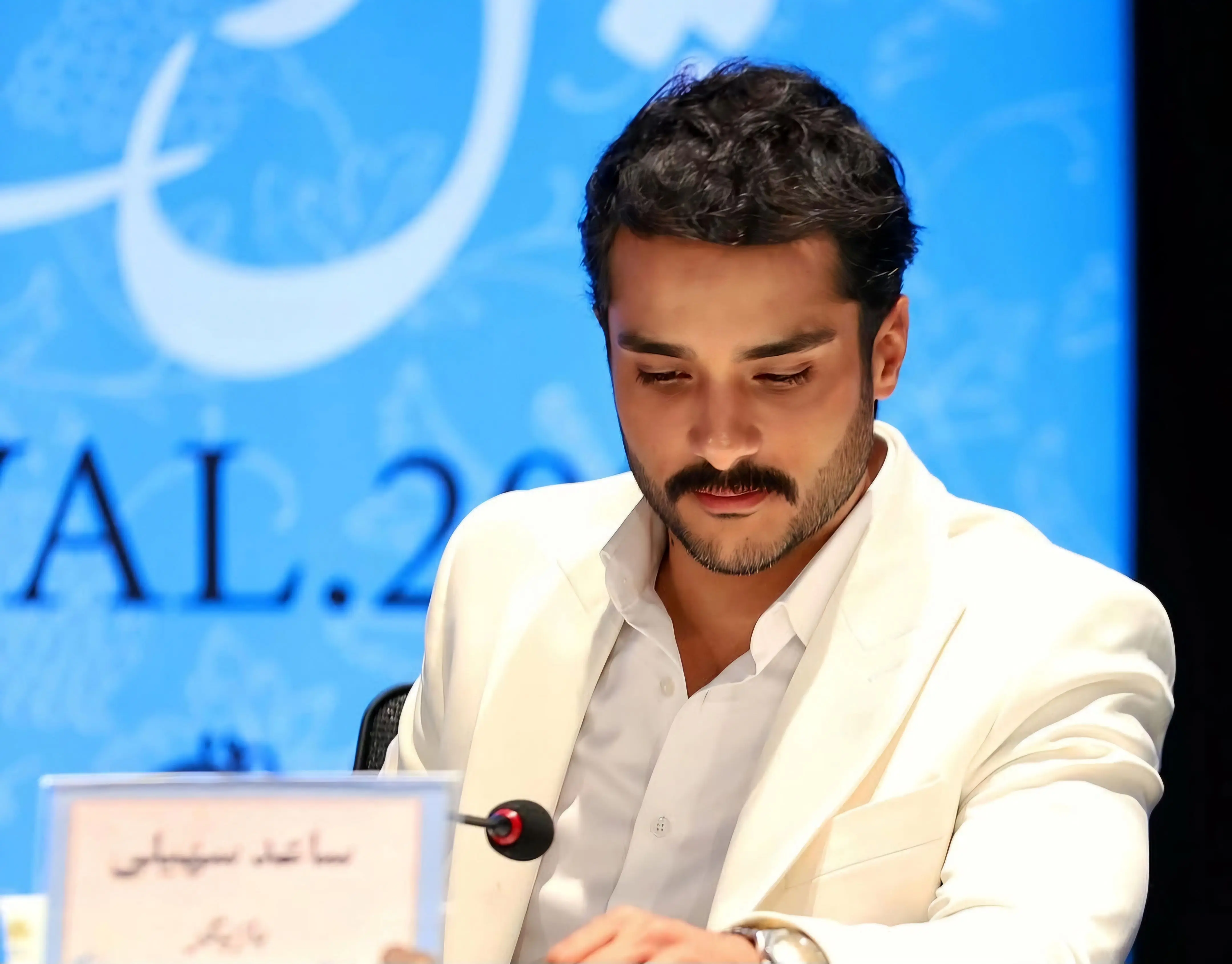 پست کنایه‌آمیز ساعد سهیلی پس از اعلام نامزدهای جشنواره فجر | «تیغی که منو نکشه، تیزترم می‌کنه»
