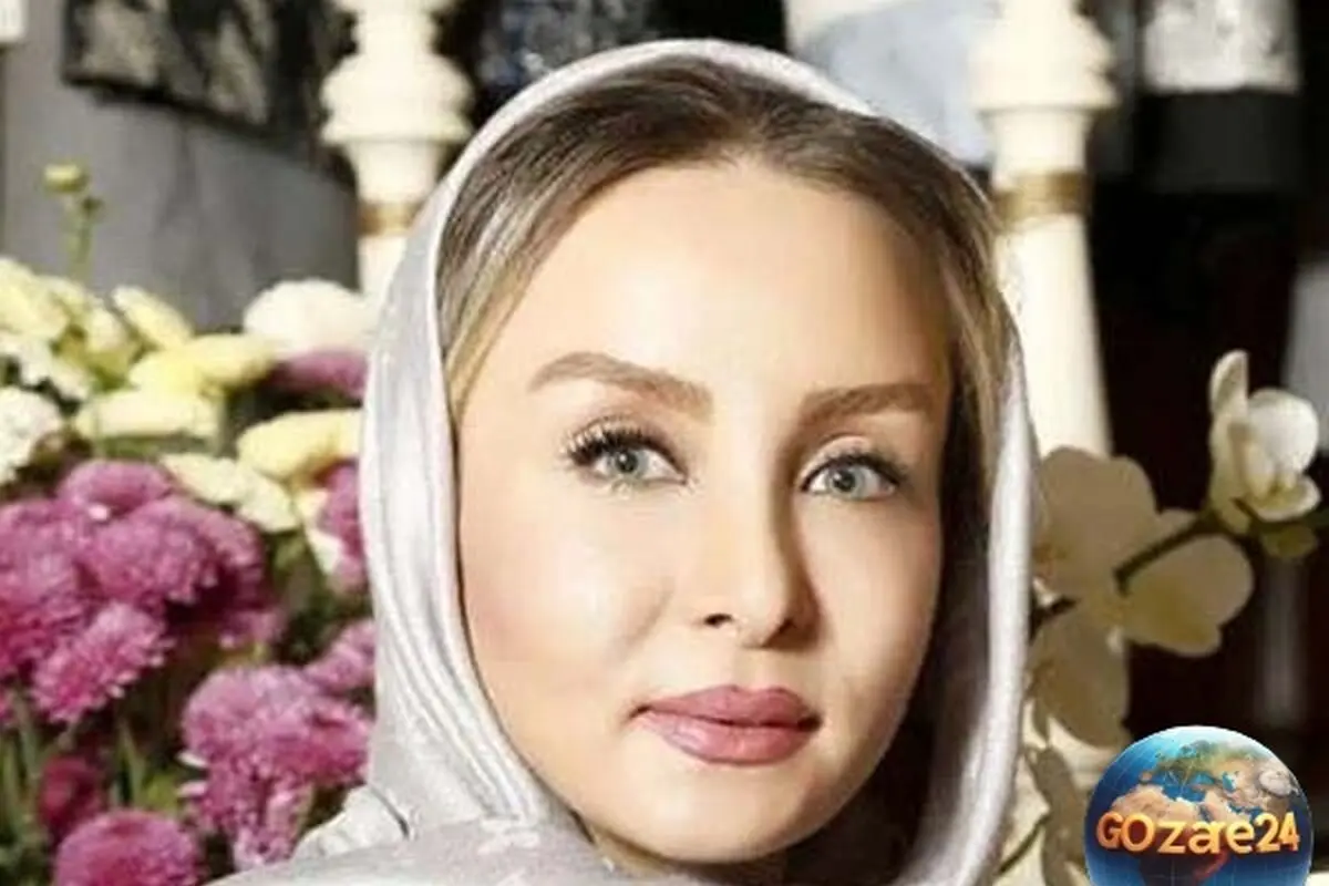 حضور شیک حدیث فولادوند در بزرگداشت گلاب آدینه با استایلی خاص و لباس سرمه‌ای