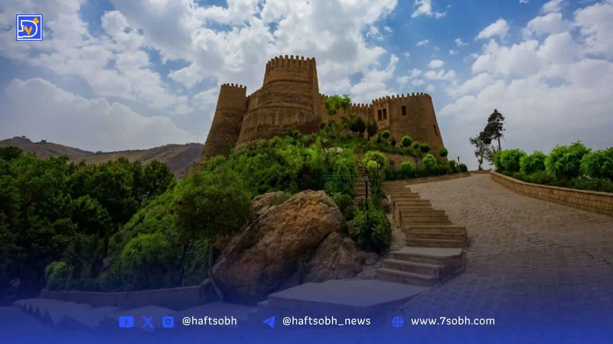 اجرای حماسی «فلک‌الافلاک» در قلعه باستانی لُرستان؛ گفت‌وگو با کامبیز روشن‌روان درباره تلفیق موسیقی نواحی با ارکستر جهانی