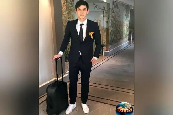 سردار آزمون با تغییر شغل ناگهانی؛ ستاره فوتبال کشورمان در وضعیت شوک‌آور و جالب روی دار قالی نشسته است