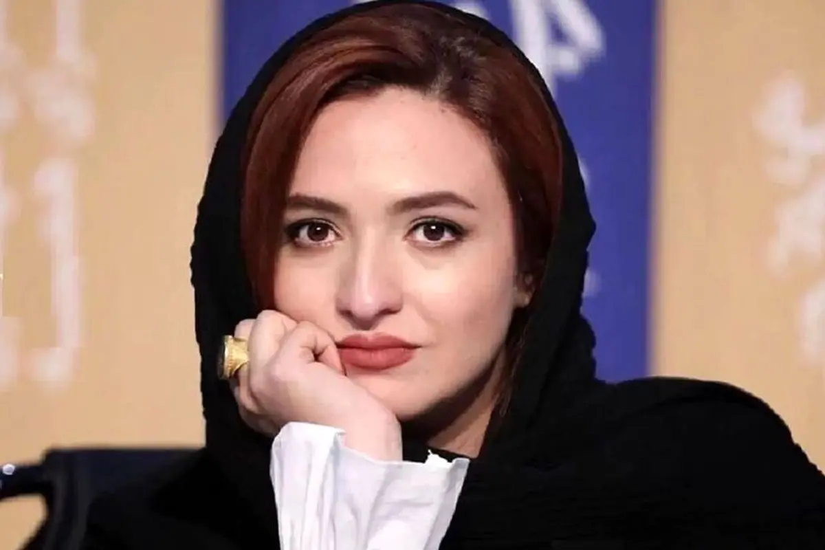 عکس خانوادگی مهراوه شریفینیا با پدر و مادر در جشنواره و حضور گلاره عباسی در مراسم