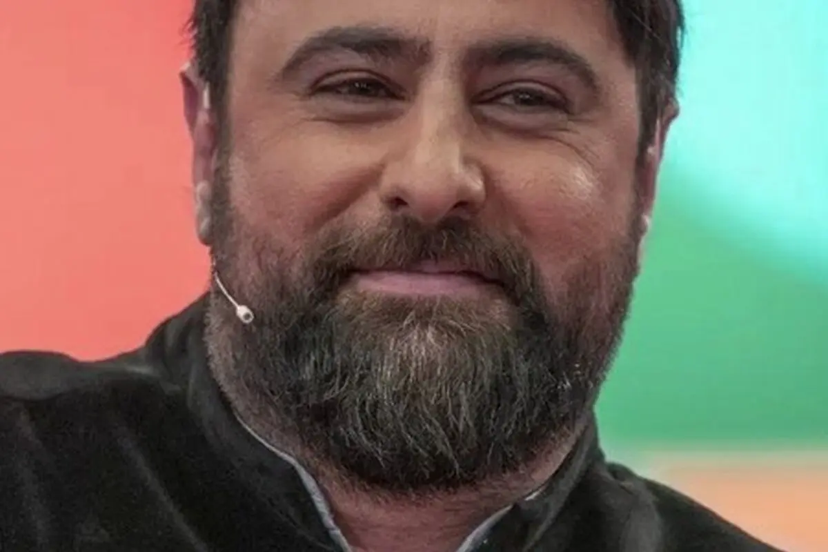 بیوگرافی کامل محمد علیزاده، ستاره پاپ ایران و همسر سارا منجزی پور + تصاویر و رازهای موفقیت