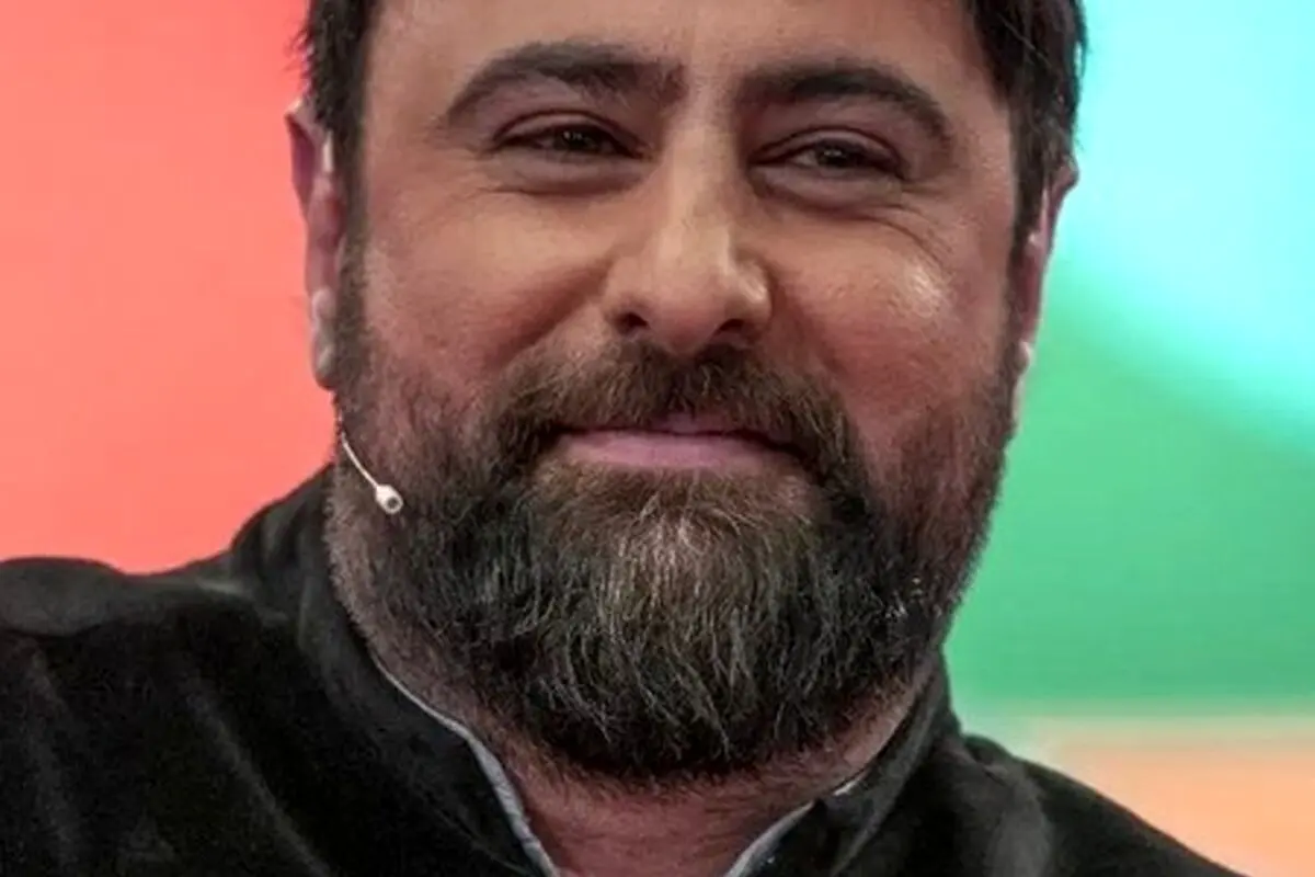 بیوگرافی کامل محمد علیزاده، ستاره پاپ ایران و همسر سارا منجزی پور + تصاویر و رازهای موفقیت