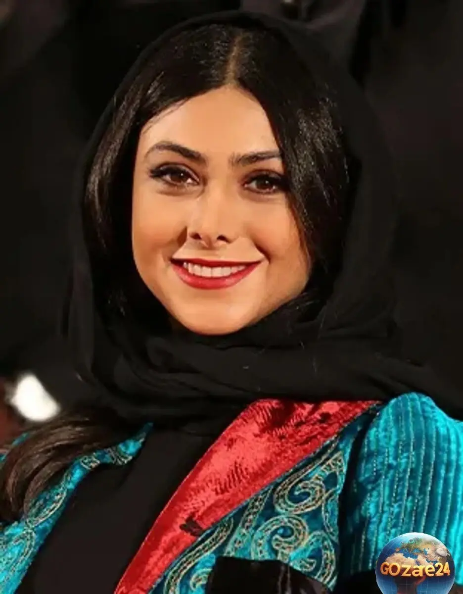آزاده صمدی در حال تجربه هیجان‌انگیز شنا در دریا + عکس جدید و بی‌نظیر