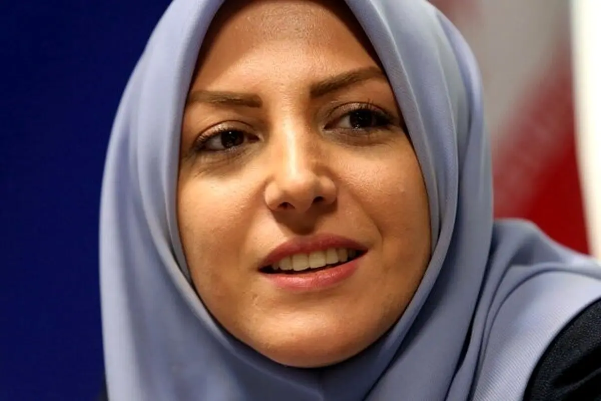 المیرا شریفی مقدم با نقاشی‌های باورنکردنی روی آنتن زنده نشان داد استعداد نهفته‌اش در شبکه دو