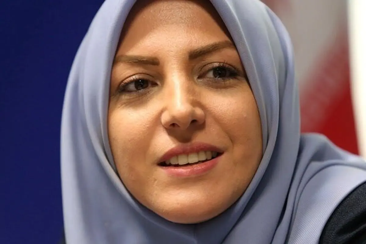 المیرا شریفی مقدم با نقاشی‌های باورنکردنی روی آنتن زنده نشان داد استعداد نهفته‌اش در شبکه دو
