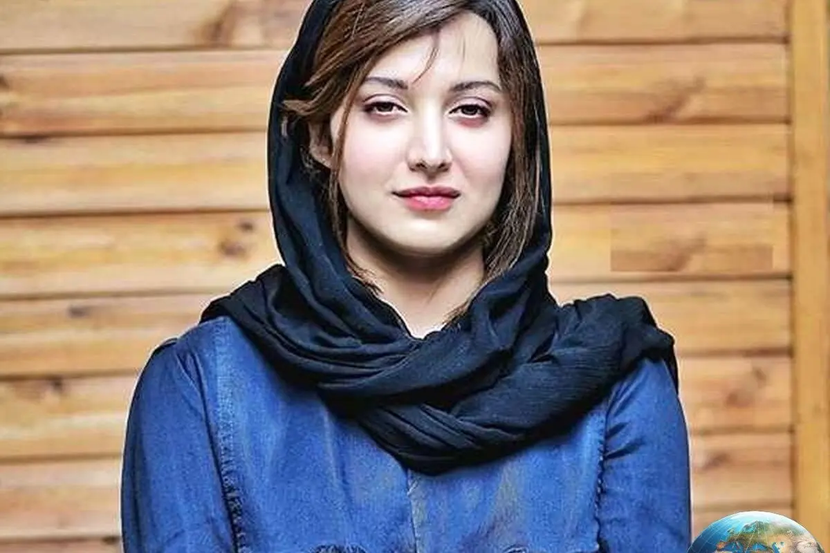 روشنک گرامی با ژست هنری میکاپ نچرال و خلاقانه در جدیدترین عکس اینستاگرامش، استایل جوان‌پسند و طبیعی را نشان داد