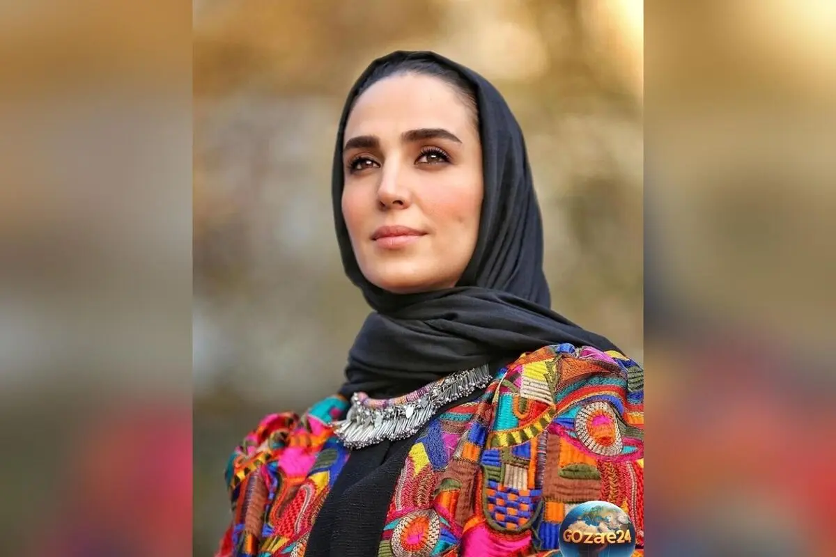 تصویر سفره عقد لاکچری سوگل طهماسبی با دکور طلایی و وسایل مدرن | جاذبه‌ای بی‌نظیر در روز عروسی