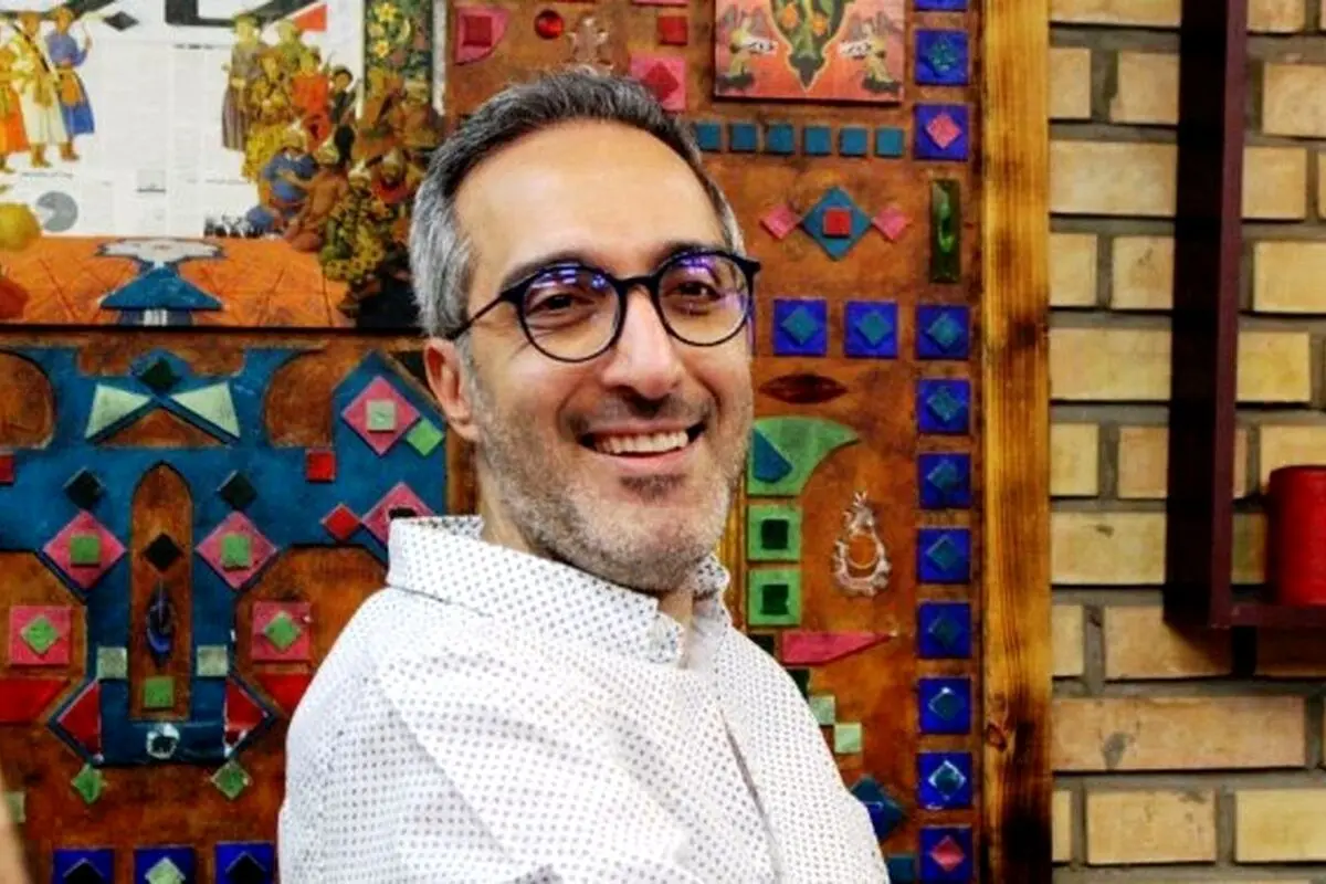 بیوگرافی امیرمهدی ژوله؛ زندگی شخصی، حرفه‌ای و موفقیت‌های کمدی و هنرهای نمایشی ایرانی