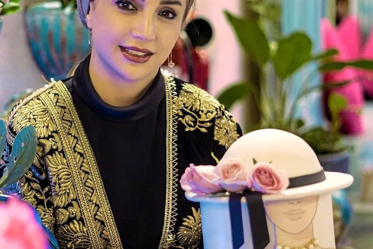 شبنم قلی خانی با ژست خاص و گنگ در اینستاگرام، میکاپ شیک و جواهرات لوکس خود را نمایش داد