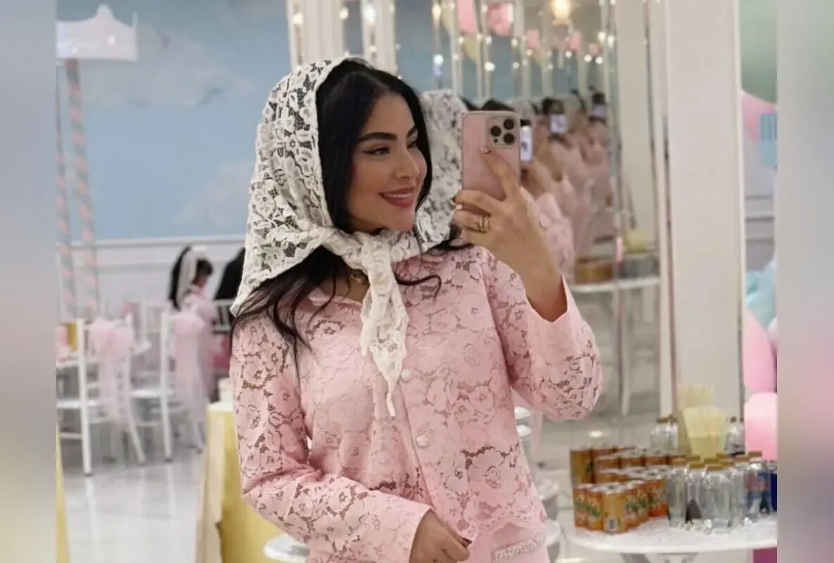 چیدمان پاستیلی و شیک جشن تولد دختر صبا مرشدی | دکوراسیون آرام و رمانتیک با رنگ‌های ملایم