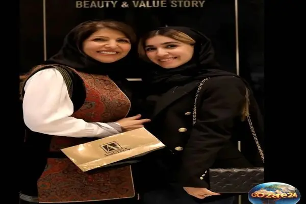 همسر سردار آزمون در افتتاحیه مدرسه زیبایی مادرش با کیک سه‌طبقه و گل‌های زیبا، لحظاتی دیدنی رقم زد + عکس