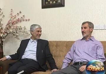 تجدید دیدار وزیر ورزش با سرمربی سابق تیم ملی در خانه‌اش و مرور خاطرات در کنار مدال‌ها و افتخارات مایلی‌کهن