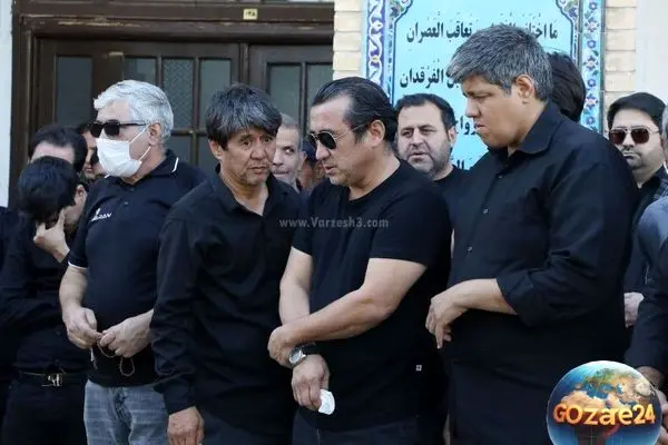 اندوه بی‌پایان خداداد و رضاداد عزیزی در سوگ پدر مهربانشان + عکس‌های احساسی و جزئیات مراسم