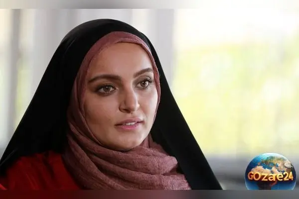 تصویر دیدنی از نیلوفر پارسا و مادرش در کنار هم؛ شباهت بی‌نظیر و واکنش کاربران به کپی برابر اصل بودن + عکس