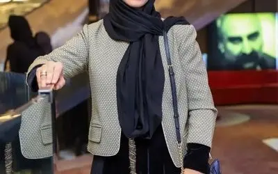 سوگل طهماسبی با استایل ساده و بدون آرایش در روز تولدش، سورپرایز دوست صمیمی در کافه + عکس