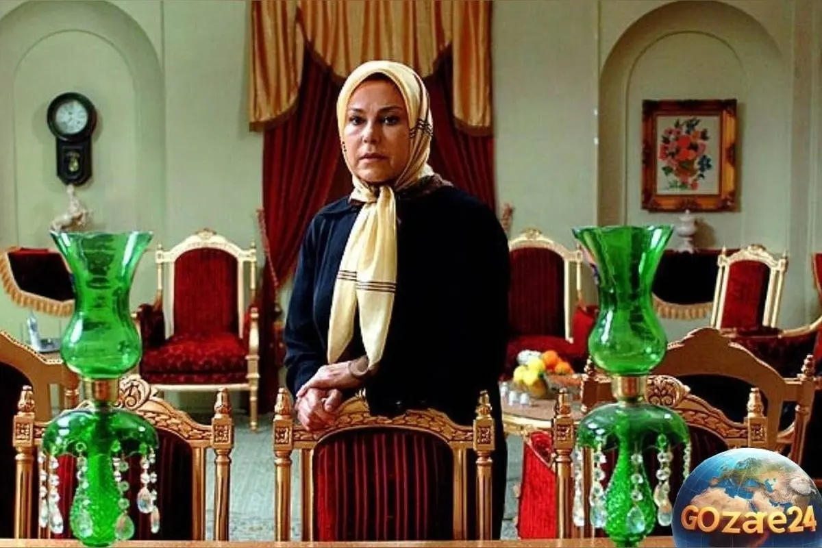 تصاویر خانه مهرانه مهین‌ترابی با دکوراسیون اصیل و منحصربه‌فرد؛ از کتابخانه و سیستم صوتی تا مجسمه‌های دکوری