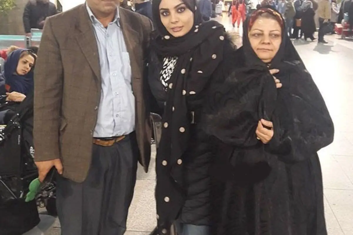 صحرا اسداللهی از خاطرات تلخ و شیرین دوران کودکی و تأثیر آن بر مسیر هنری‌اش می‌گوید