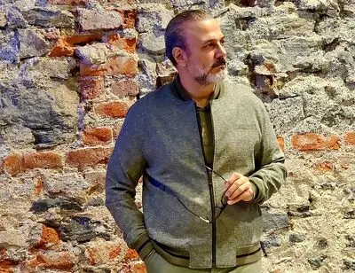 بیوگرافی و زندگی شخصی علیرضا قربانی به همراه عکسهای جذاب او