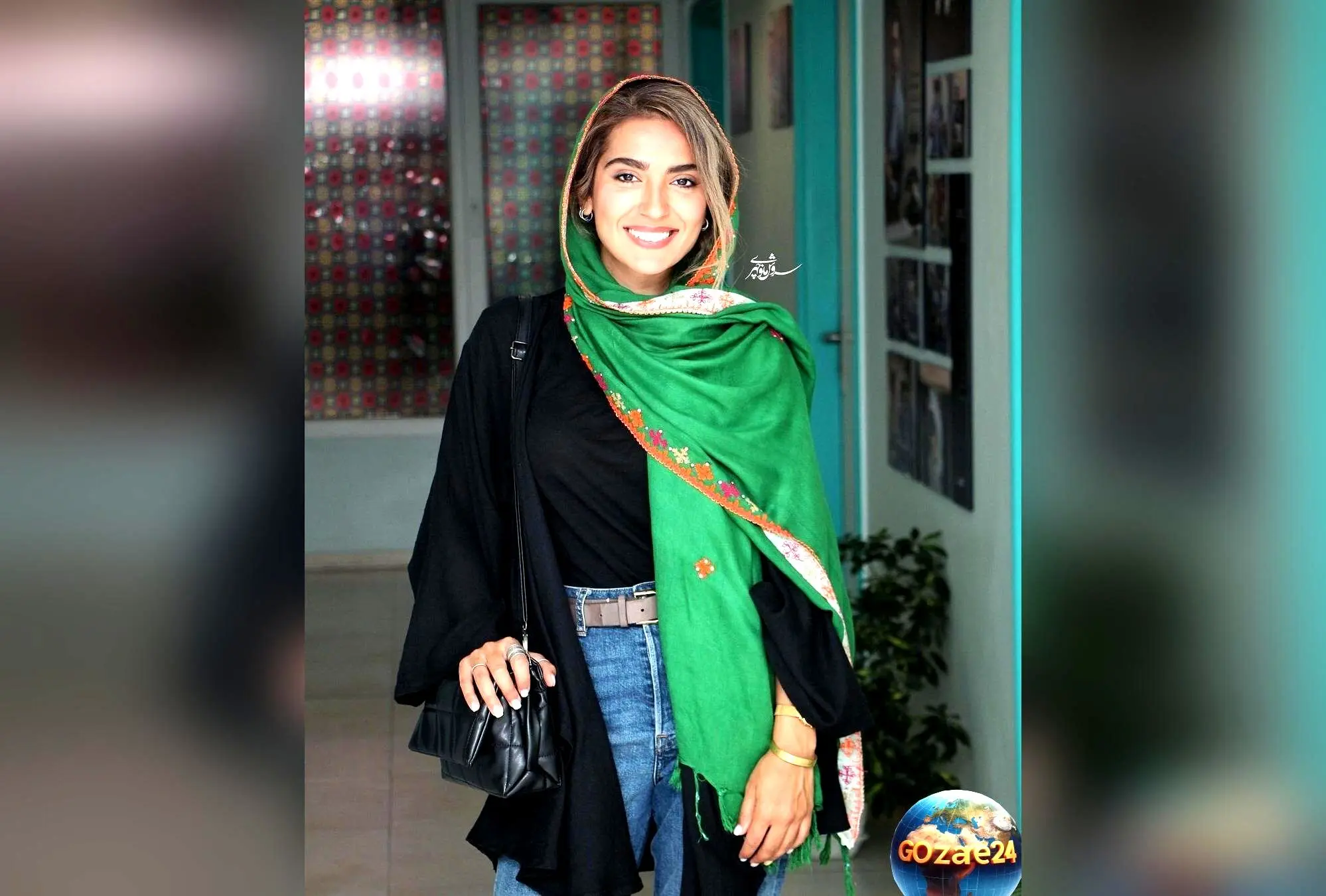 عاشقانه‌های مونا کرمی با همسر و فرزندش؛ تصویری جدید از زندگی خانوادگی بازیگر محبوب