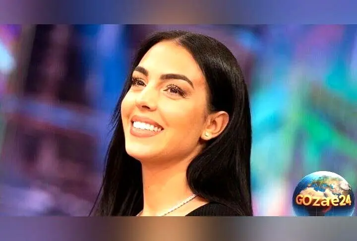 تصویر خاص جورجینا رودریگز با میز غذای سالم و رنگارنگ ایرانی؛ پلو و خورشت لذیذ در ظروف لوکس و دیزاین ساده