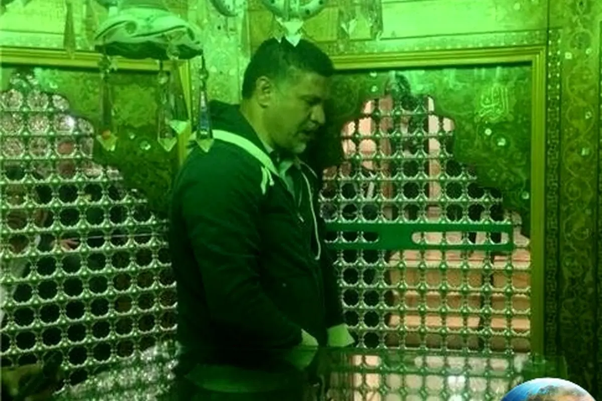علی دایی در کربلا؛ عکس نادر و دیدنی از چای نذری و عشق حسین بن علی