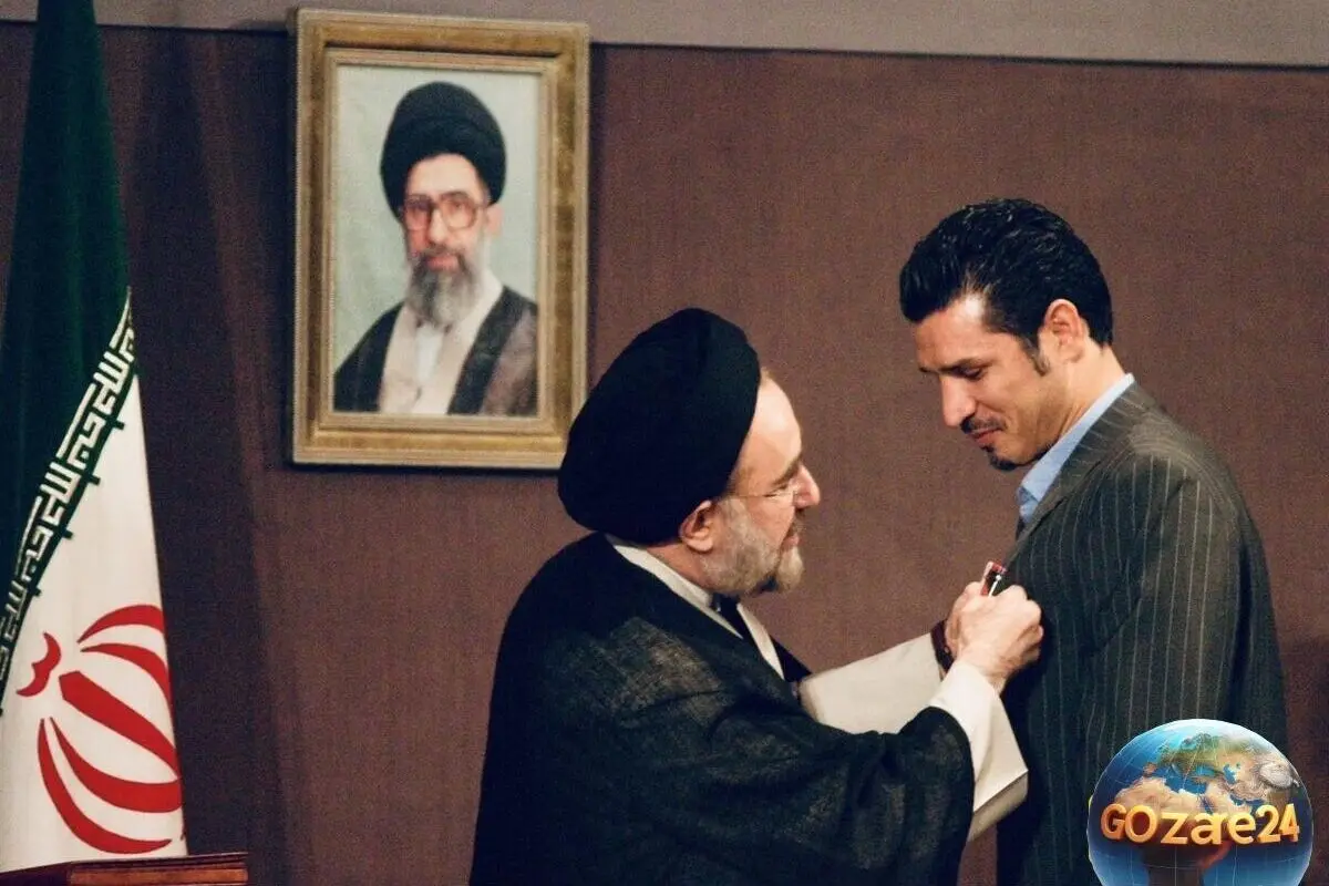 تماس تلفنی خاتمی با علی دایی در آخر سال ۱۳۹۰ برای عیادت از شهریار فوتبال ایران و آرزوی سلامتی در پی حادثه رانندگی