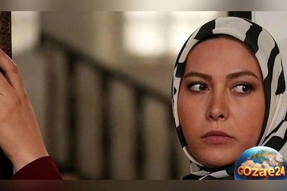 عکس جدید فریبا نادری در کافه با چیدمان میز شام شیک و ستایش‌برانگیز