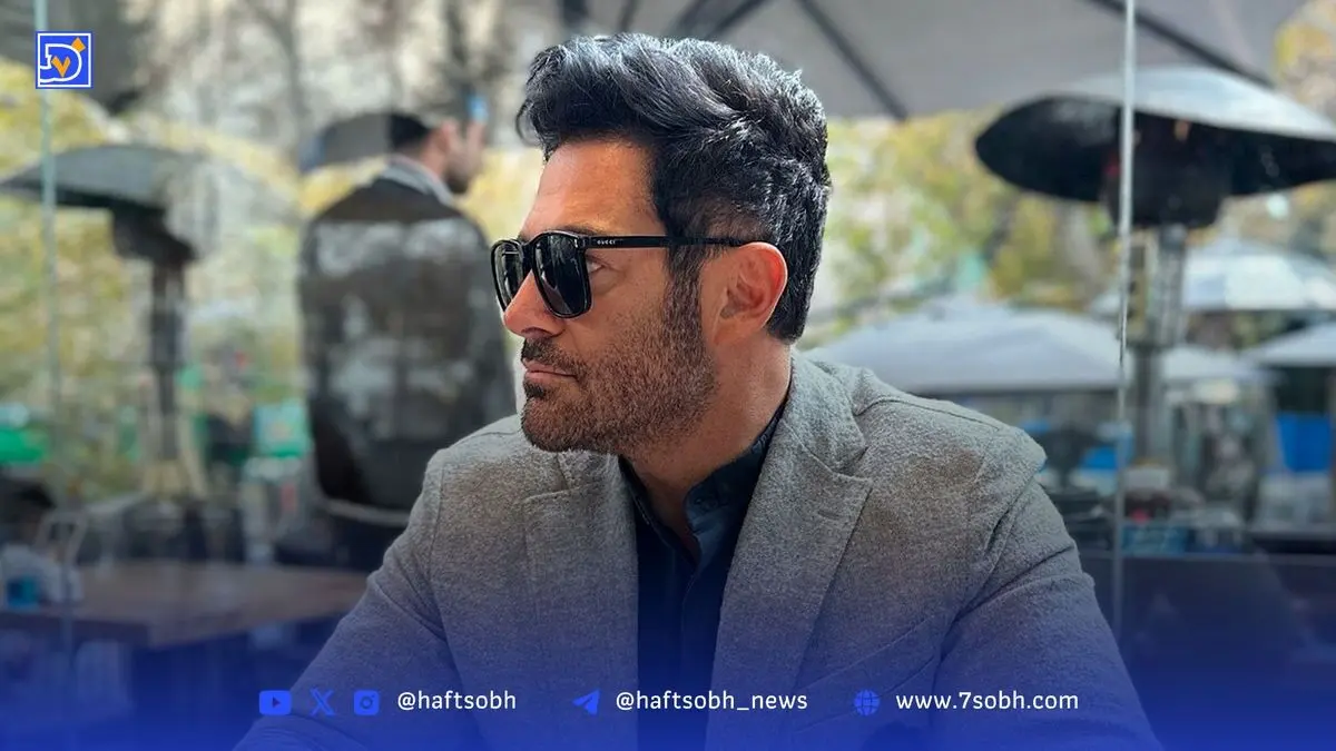 محمدرضا گلزار با ماشین میلیاردی خود نشان داد پز ندارد!
