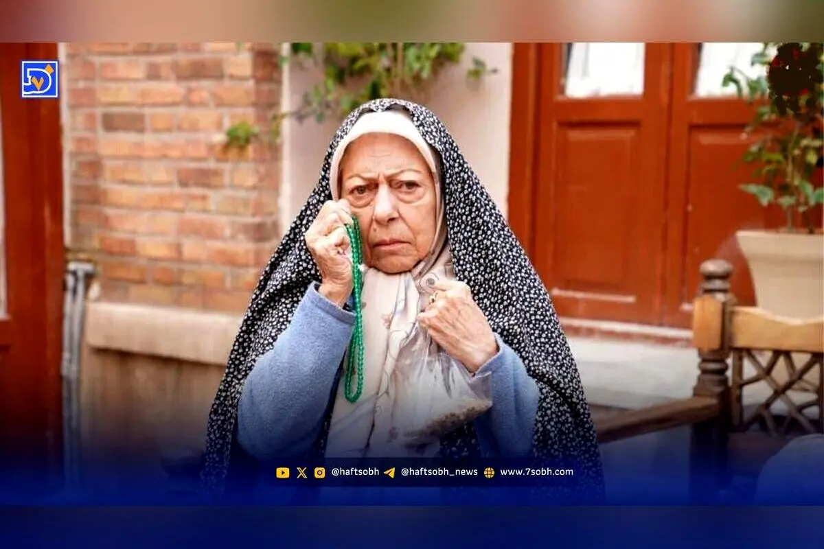 ثریا قاسمی در ۸۲ سالگی با تیپ رنگارنگ و شاد در کنار پسرش؛ تصویری متفاوت و دیدنی