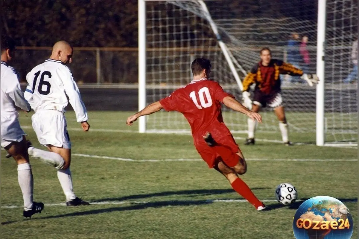 استاد اسدی: حاضرم در جزیره آدم‌خوارها زندگی کنم اما هرگز گل به خودی نمی‌زنم! + فیلم و جزئیات گفتگو