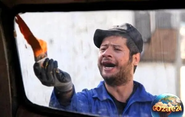 علی صادقی با ظاهر جدید و گوشواره و پیرسینگ ابرو: شوک به طرفداران در برنامه جوکر