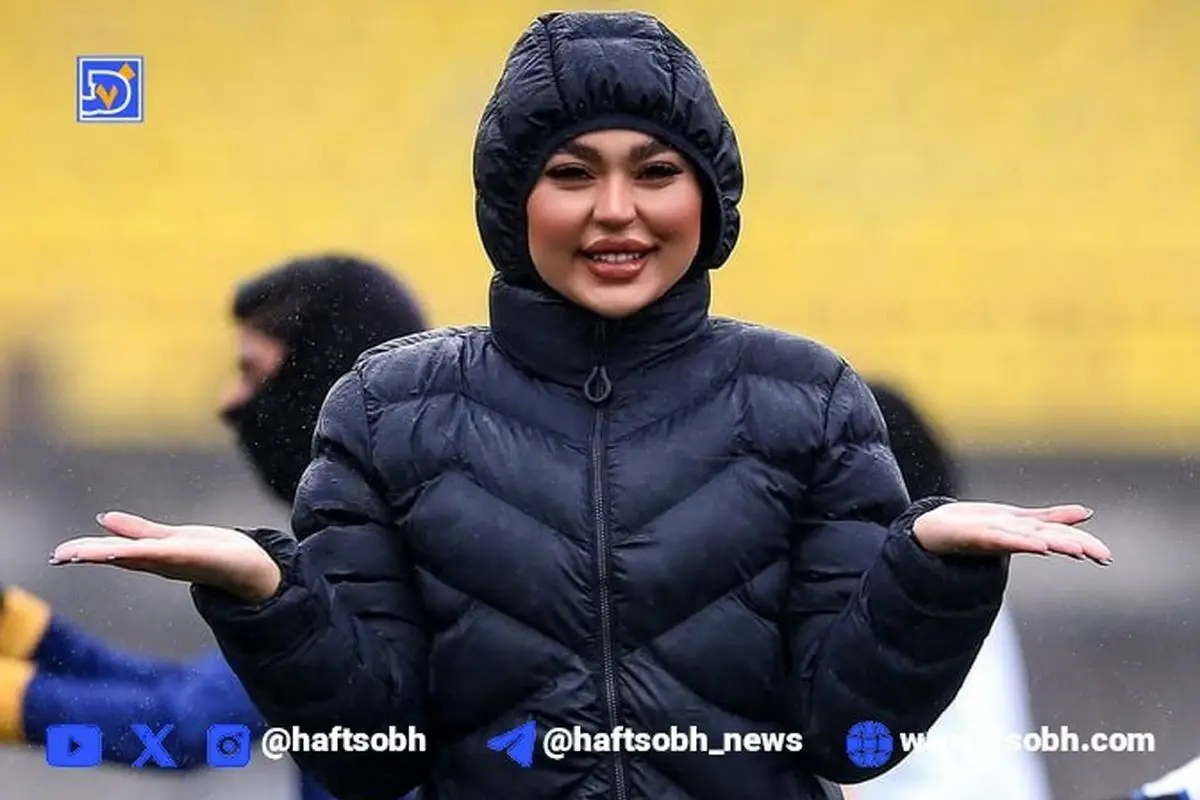 عکس‌های دیدنی دختران خاتون بم در خط آتش و کنار ستاره‌های فوتبال منصوره طاهریان و مونا حمودی