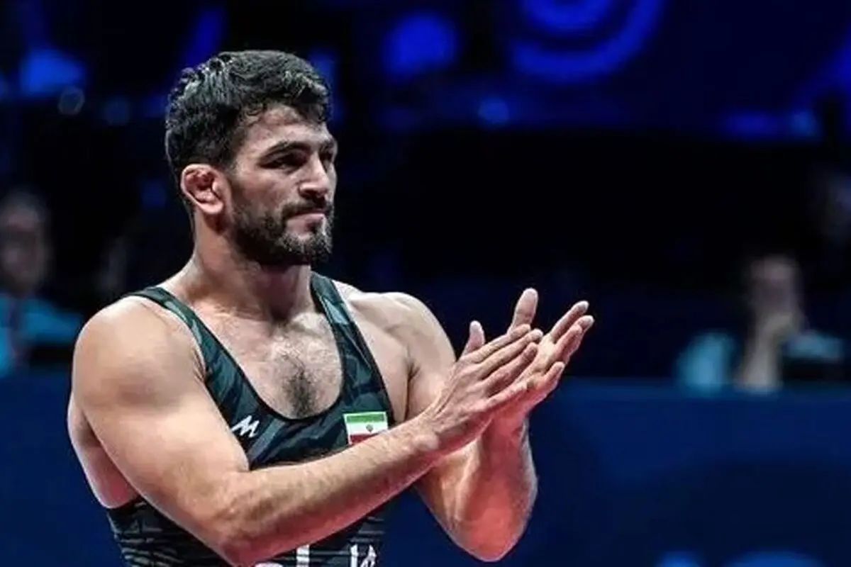 حسن یزدانی با تأخیر عکس عروسی‌اش را منتشر کرد و از محبت هواداران قدردانی کرد