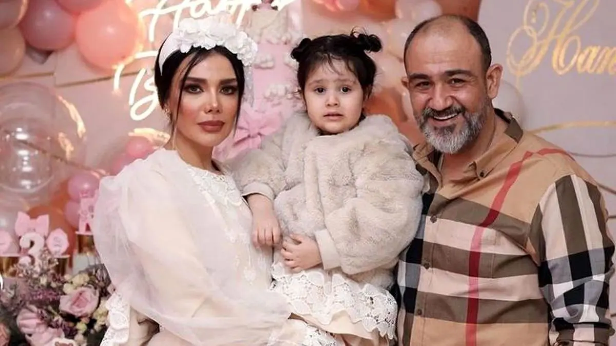 تصویر عاشقانه مهران غفوریان و همسرش در اکران فیلم «بی‌سروصدا» مورد توجه کاربران قرار گرفت