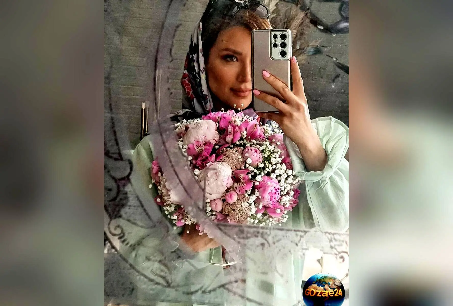 مینا مختاری و همسر شاهرخ استخری در مهمانی لوکس و باکلاس با میز شیک و دیدنی+ عکس